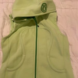 Lululemon Suns Out Guns Out Vest Scuba Hoodie Full Zip Sz 8 Lime Green